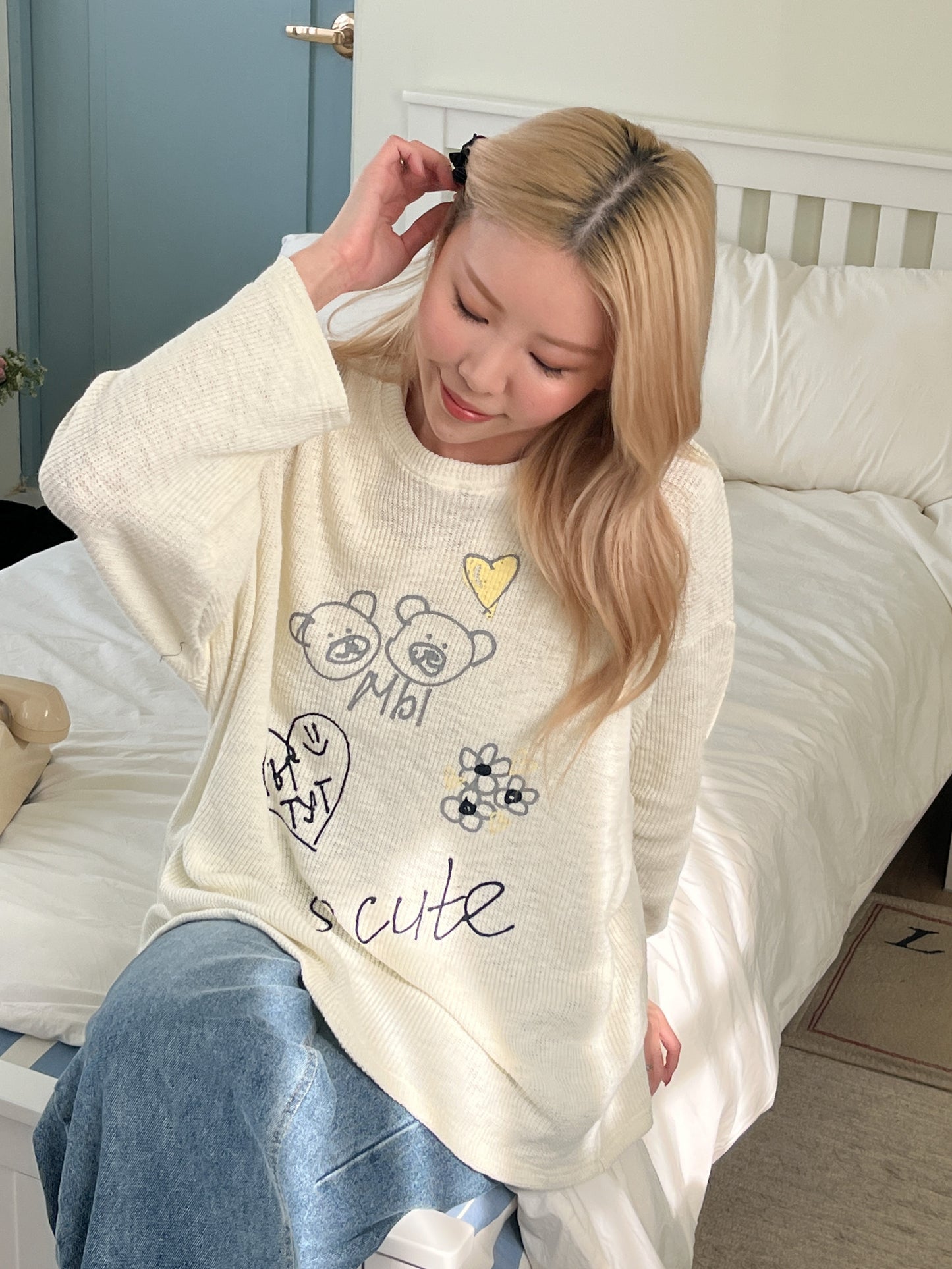 矇是你嗎?!小孩手繪塗鴉風寬鬆薄針織上衣