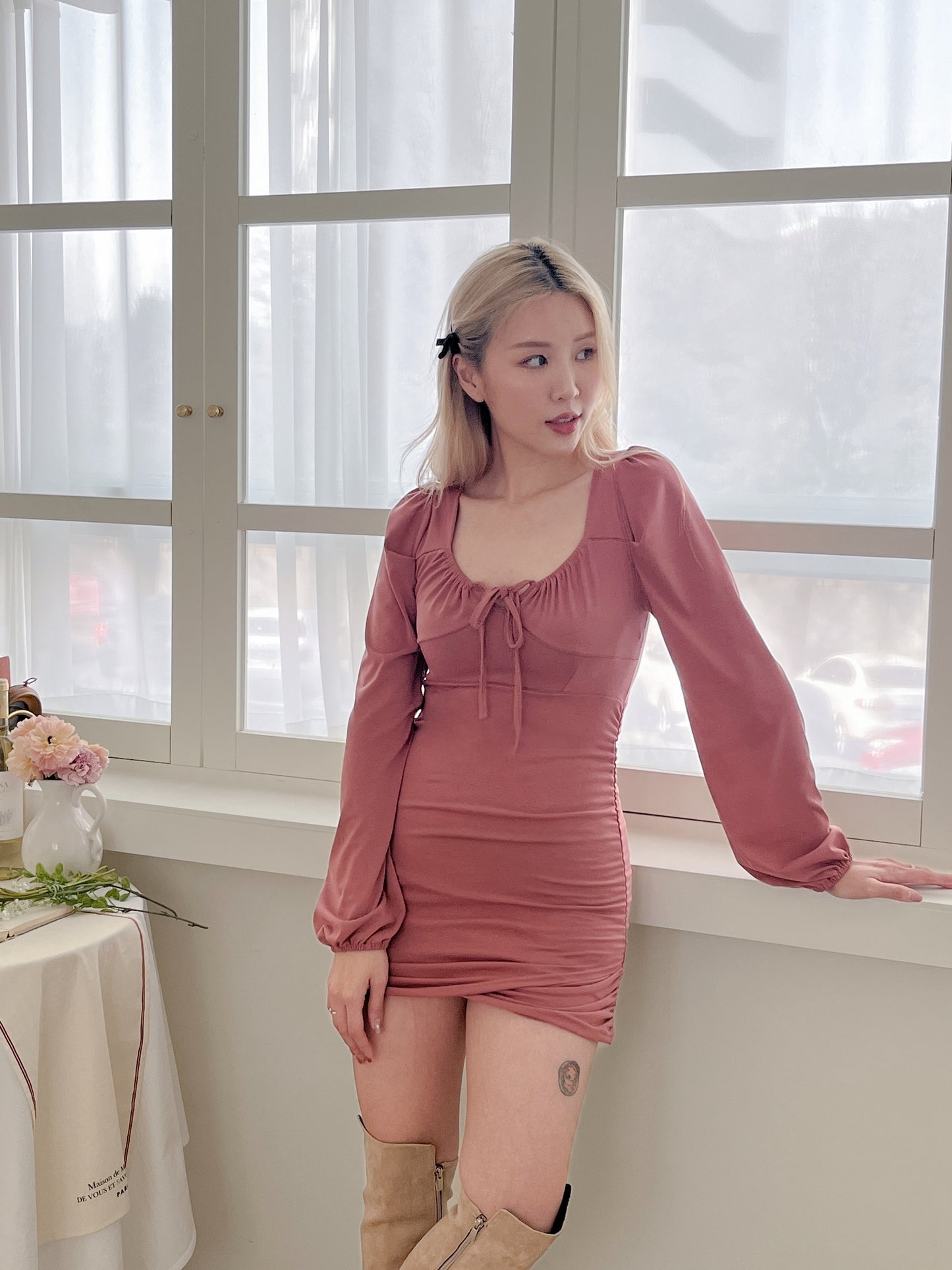 超顯身材法式綁帶束U領微公主袖皺褶OPS