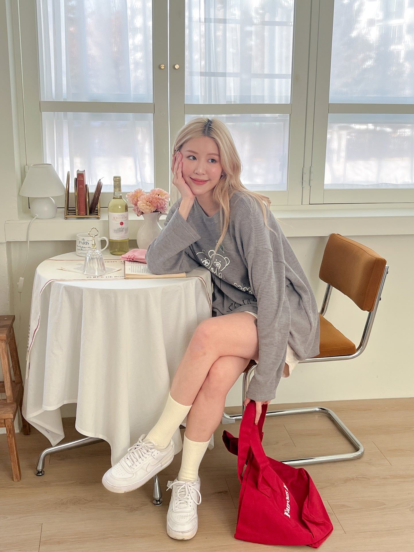 矇是你嗎?!小孩手繪塗鴉風寬鬆薄針織上衣