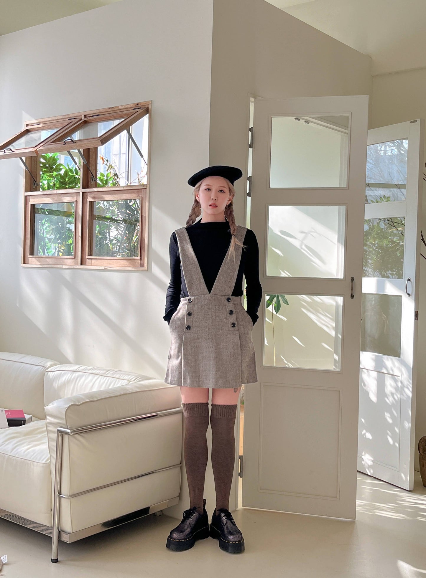 V吊帶學院風連身短褲