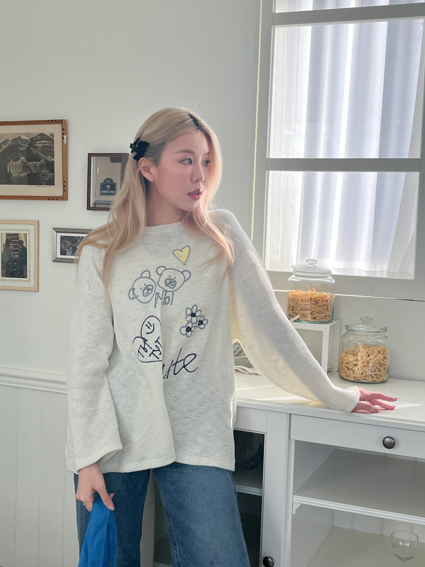 矇是你嗎?!小孩手繪塗鴉風寬鬆薄針織上衣